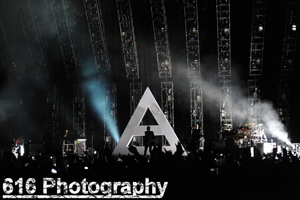Photo Of 30 Seconds To Mars © Copyright Robert Lawrence