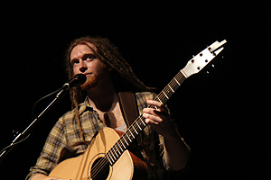 Photo Of Newton Faulkner © Copyright Trigger