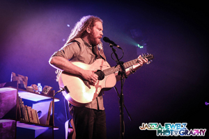 Photo Of Newton Faulkner  © Copyright Jazza Wallace